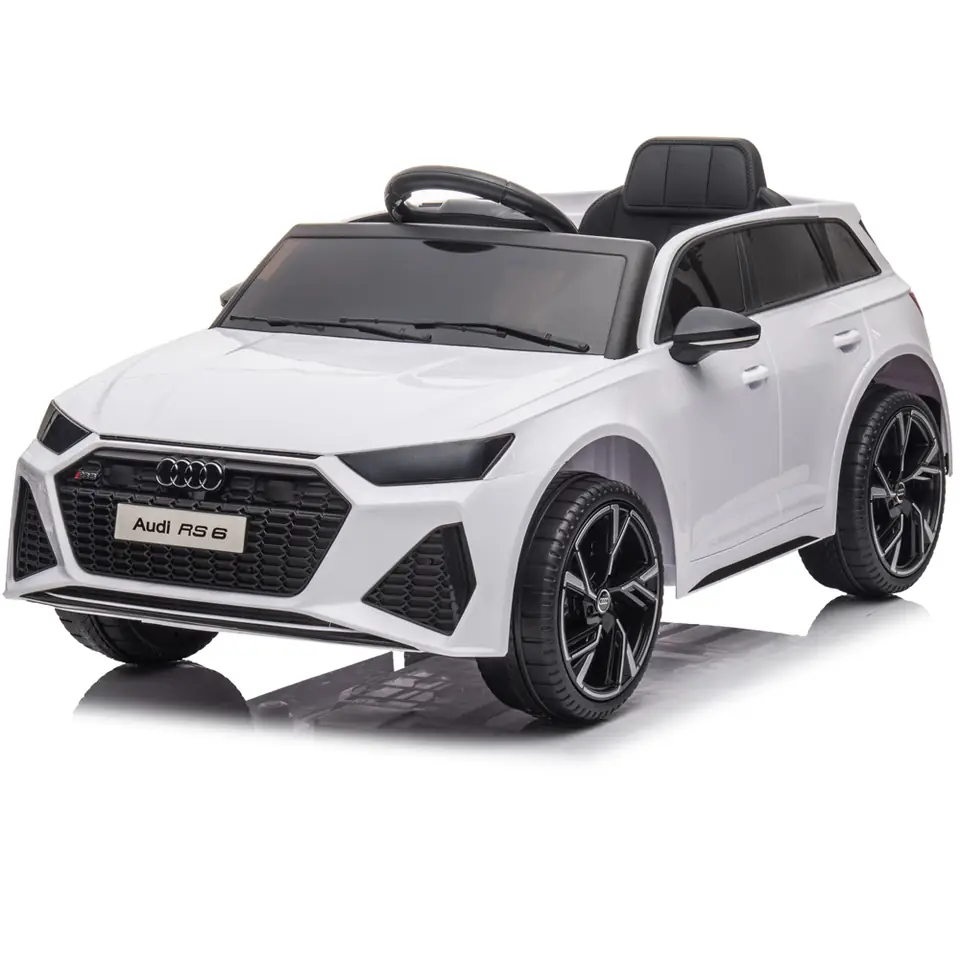 AUDI RS6 Kinderauto von SIMRON in Weiß, schräg vorne